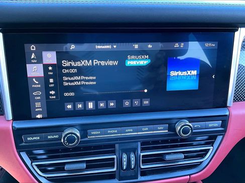 Used 2021 Porsche Macan GTS image 31