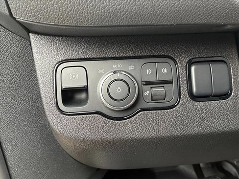 Used 2026 Mercedes-Benz Sprinter 2500 image 13
