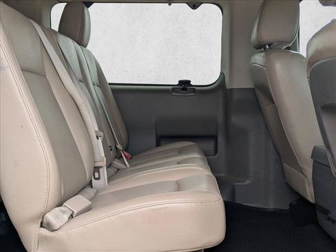 Used 2019 Nissan NV 3500 SL RWD image 16