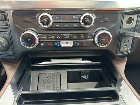 Certified 2025 Ford F250 King Ranch w/ FX4 Off-Road Package AWD/4WD image 21