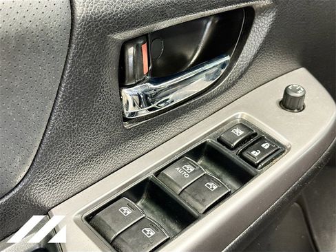 Used 2017 Subaru Crosstrek 2.0i Limited image 20