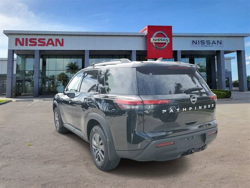 New 2025 Nissan Pathfinder SV w/ SV Premium Package image 2