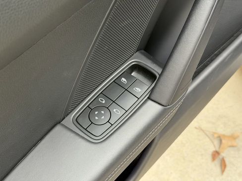 Used 2023 Porsche 911 Carrera T image 25