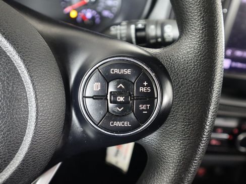 Used 2022 Kia Soul LX w/ Technology Package FWD image 18