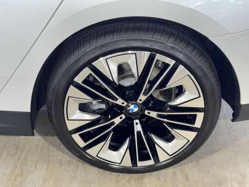 Used 2026 BMW 530i RWD image 36