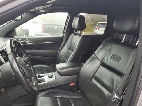 Used 2018 Jeep Grand Cherokee Overland image 18