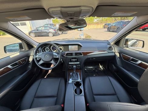 Used 2013 Mercedes-Benz C 300 4MATIC Sedan image 24