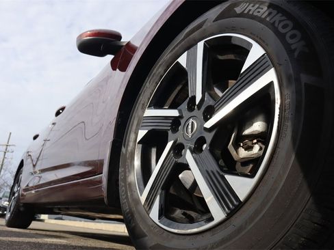 Certified 2025 Nissan Sentra SV image 12