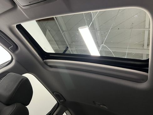 Used 2017 Honda CR-V EX image 9