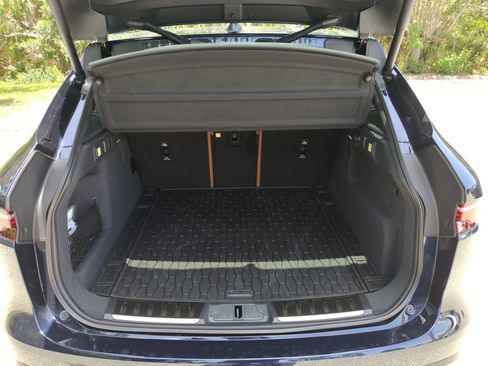 New 2026 Jaguar F-PACE R-Dynamic S image 11