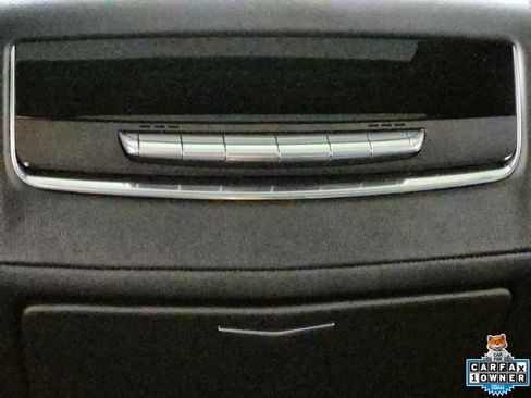 Used 2023 Cadillac Escalade Premium Luxury w/ Performance Package AWD/4WD image 27