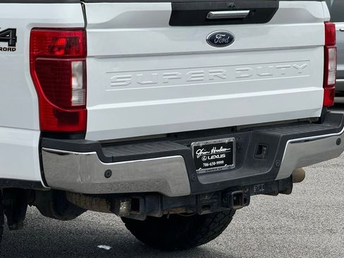 Used 2022 Ford F250 Lariat w/ Lariat Value Package AWD/4WD image 9