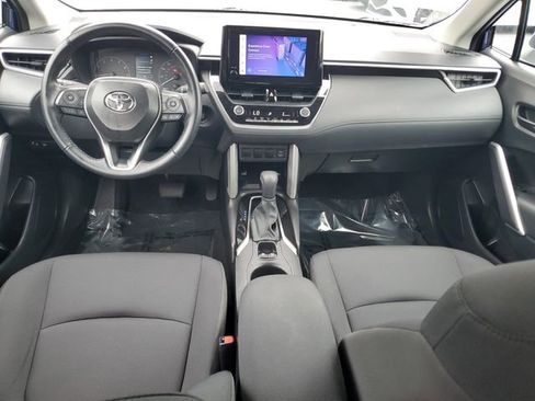 Used 2025 Toyota Corolla Cross LE FWD image 22