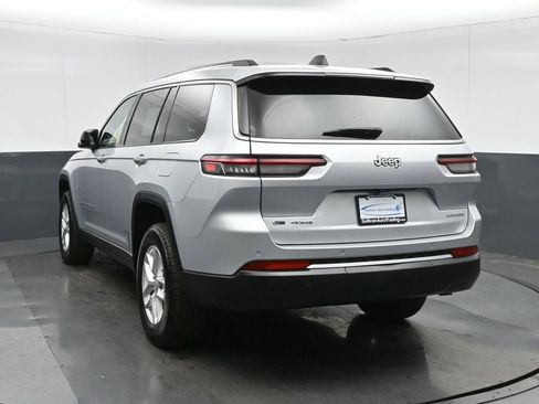 Used 2023 Jeep Grand Cherokee L Laredo image 5