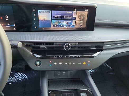 Used 2025 Nissan Murano SV image 12