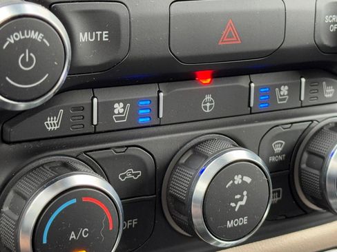 Used 2021 RAM 1500 Laramie image 20