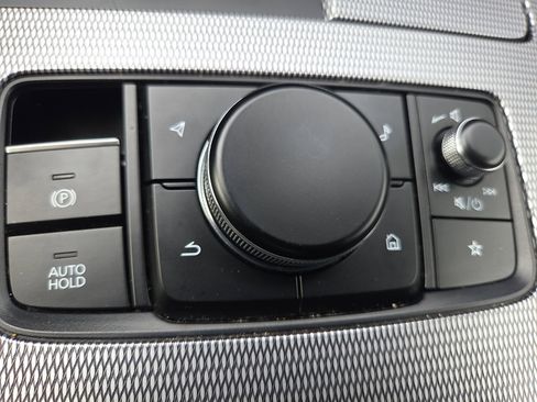 Used 2025 MAZDA CX-70 3.3 Turbo w/ Preferred Package image 16