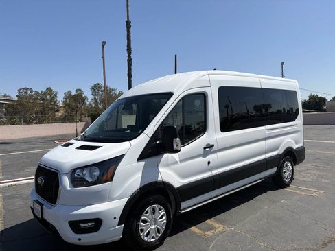 Used 2025 Ford Transit 350 XLT RWD image 3