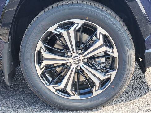 New 2025 Toyota RAV4 XSE image 7