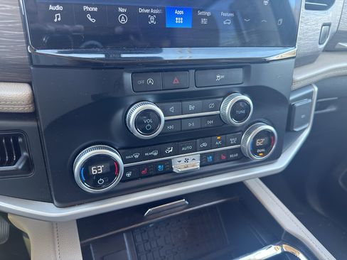 Used 2024 Ford Expedition Max Limited AWD/4WD image 21