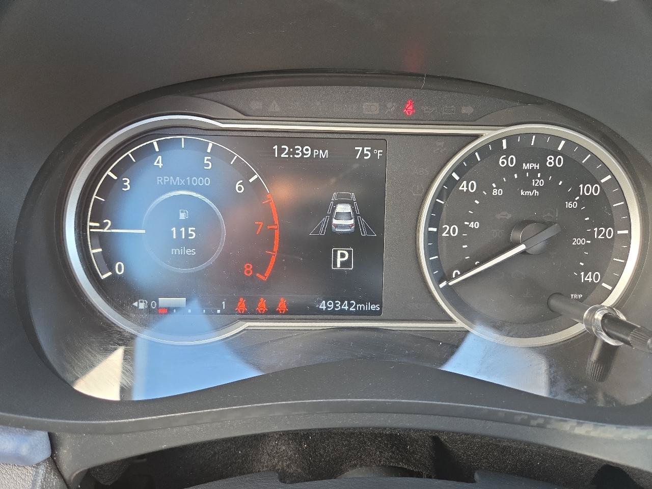 Used 2024 Nissan Versa SV FWD image 10