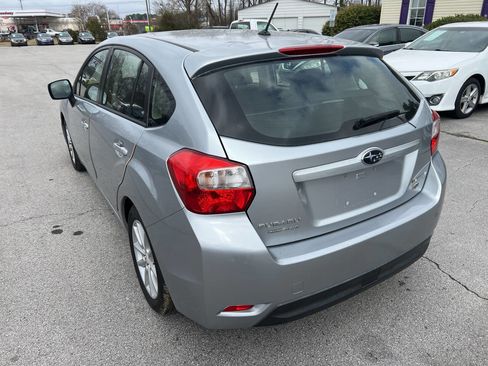 Used 2012 Subaru Impreza 2.0i Premium image 7