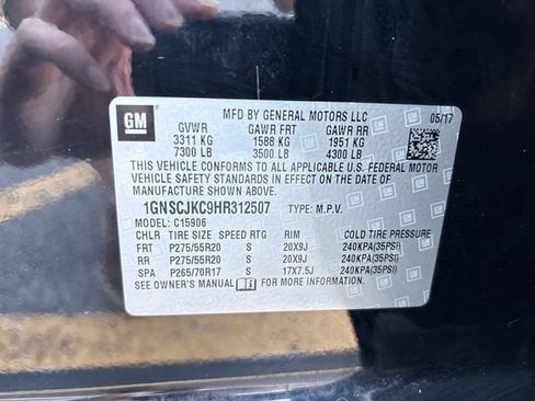 Used 2017 Chevrolet Suburban Premier RWD image 34