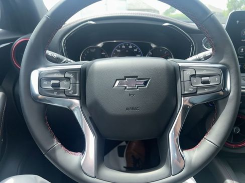 Used 2025 Chevrolet Blazer RS w/ Enhanced Convenience Package FWD image 20