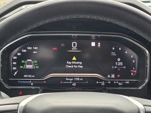 Used 2023 GMC Sierra 1500 SLT w/ SLT Premium Package image 18