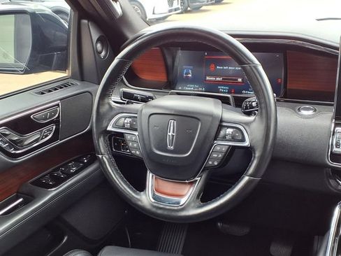 Certified 2023 Lincoln Navigator Reserve RWD image 8