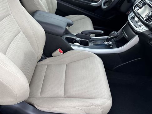Used 2013 Honda Accord EX image 18