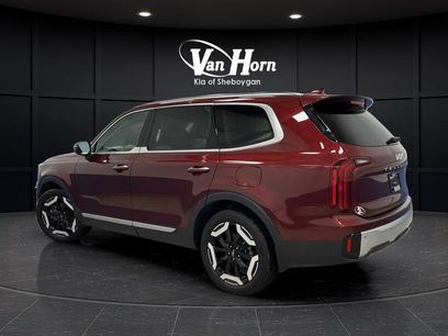Used 2024 Kia Telluride S w/ S Sunroof Package