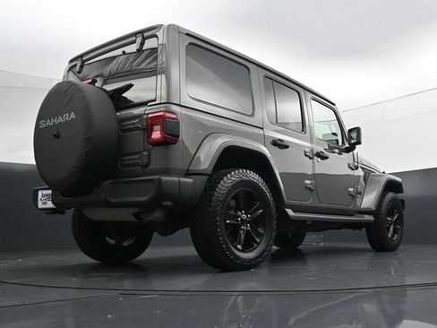 Used 2021 Jeep Wrangler Unlimited Sahara AWD/4WD image 36