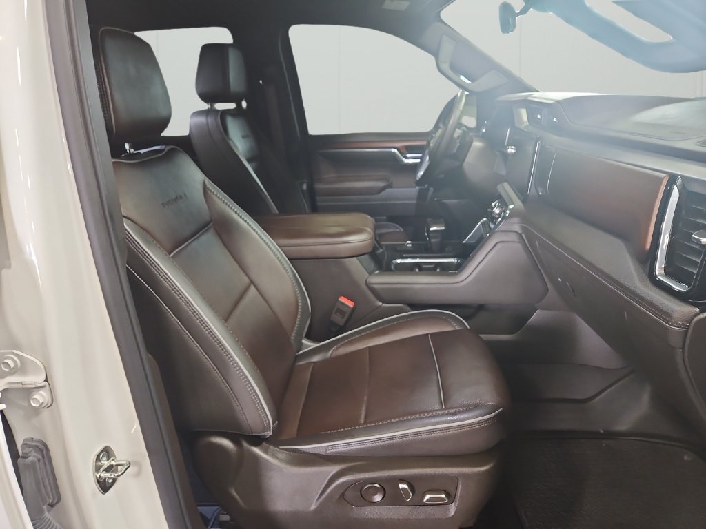 Used 2023 GMC Sierra 1500 Denali w/ Denali Reserve Package AWD/4WD image 33