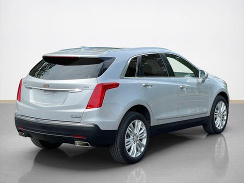 Used 2018 Cadillac XT5 Premium Luxury FWD image 8