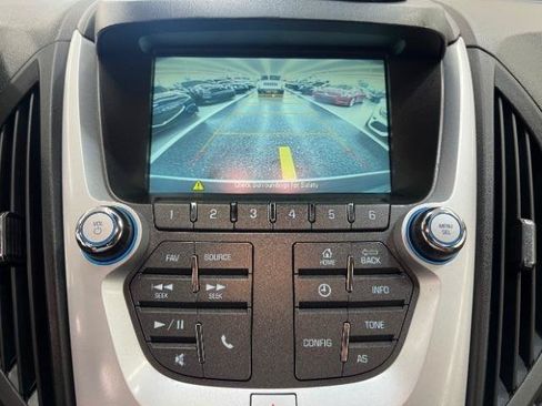 Used 2017 Chevrolet Equinox LT w/ Convenience Package FWD image 14