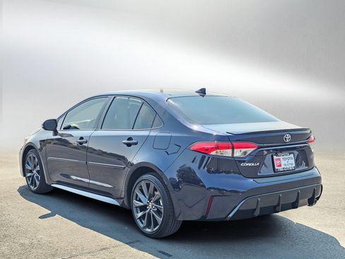 Used 2024 Toyota Corolla SE FWD image 3