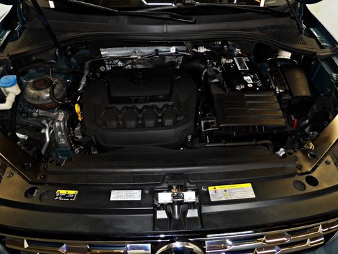 Used 2021 Volkswagen Tiguan SE FWD image 22