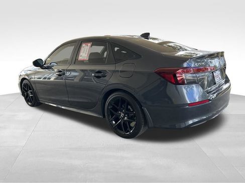 Used 2025 Honda Civic Sport image 4