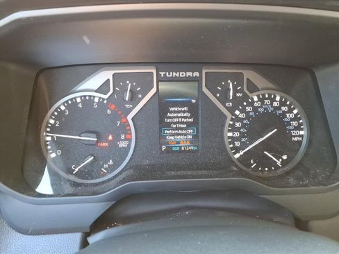 Used 2022 Toyota Tundra SR5 w/ SR5 Convenience Package AWD/4WD image 20