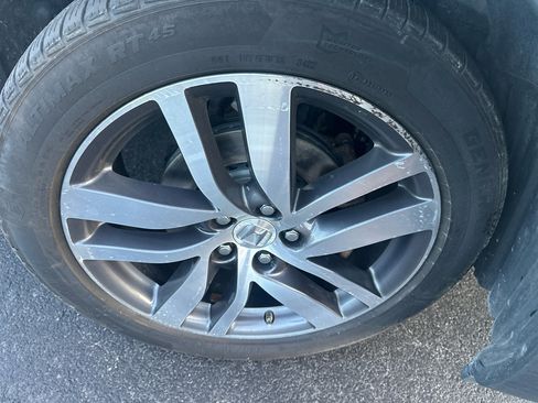 Used 2017 Honda Pilot Touring image 7