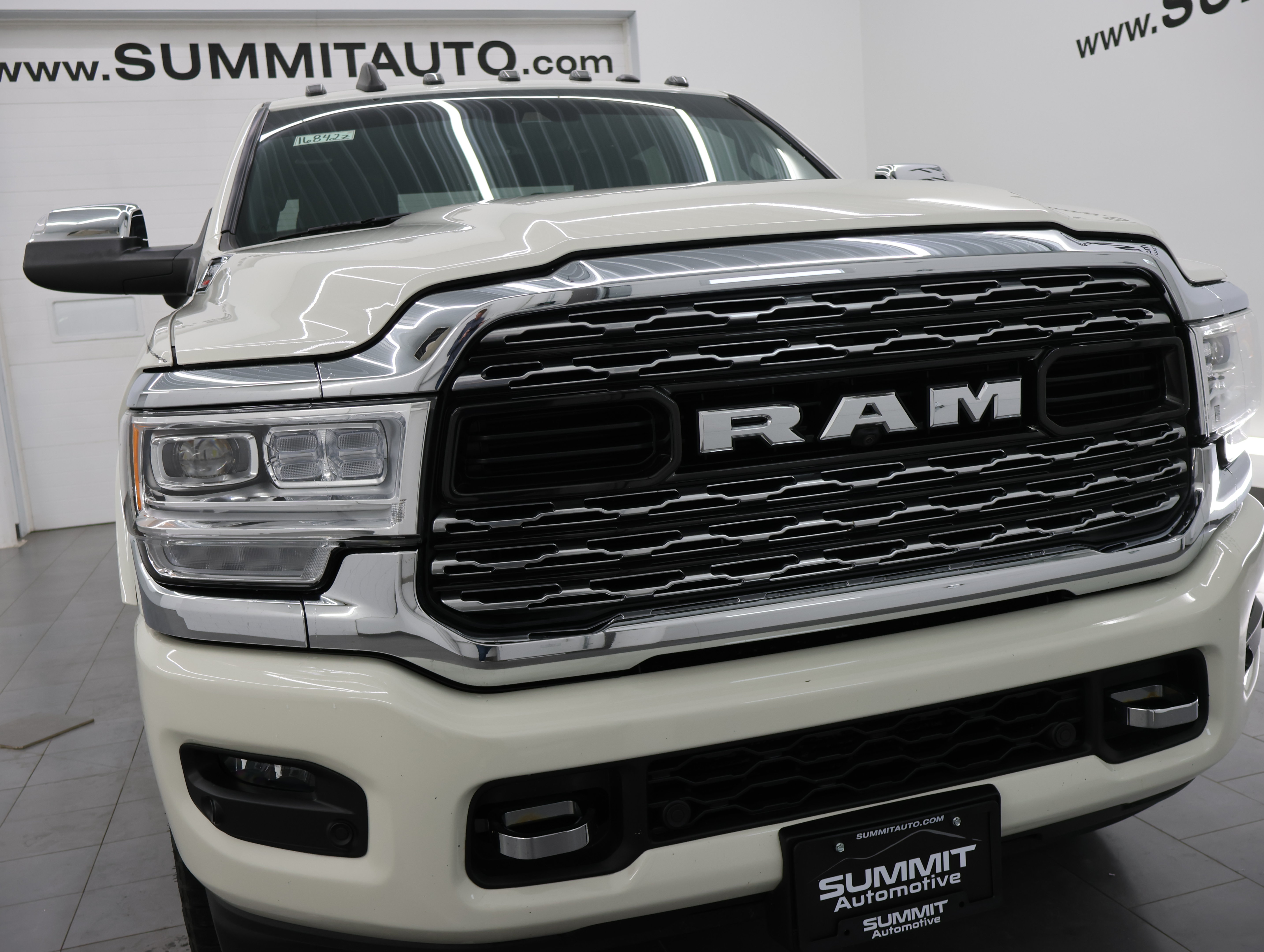 Used 2019 RAM 2500 Limited AWD/4WD image 27