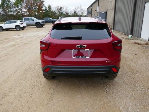 New 2026 Chevrolet Trax RS w/ Sunroof Package image 4