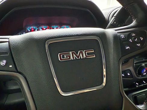 Used 2018 GMC Sierra 1500 SLT w/ All Terrain Package AWD/4WD image 82