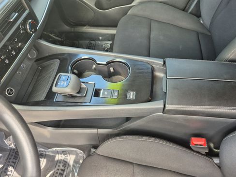 Certified 2023 Nissan Rogue S FWD image 22