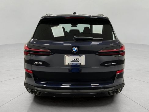 New 2026 BMW X5 xDrive40i w/ M Sport Package AWD/4WD image 4