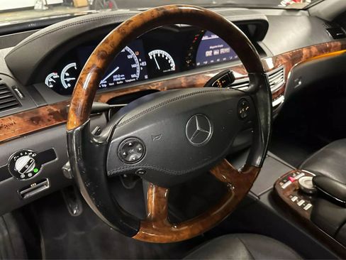 Used 2009 Mercedes-Benz S 550 image 12