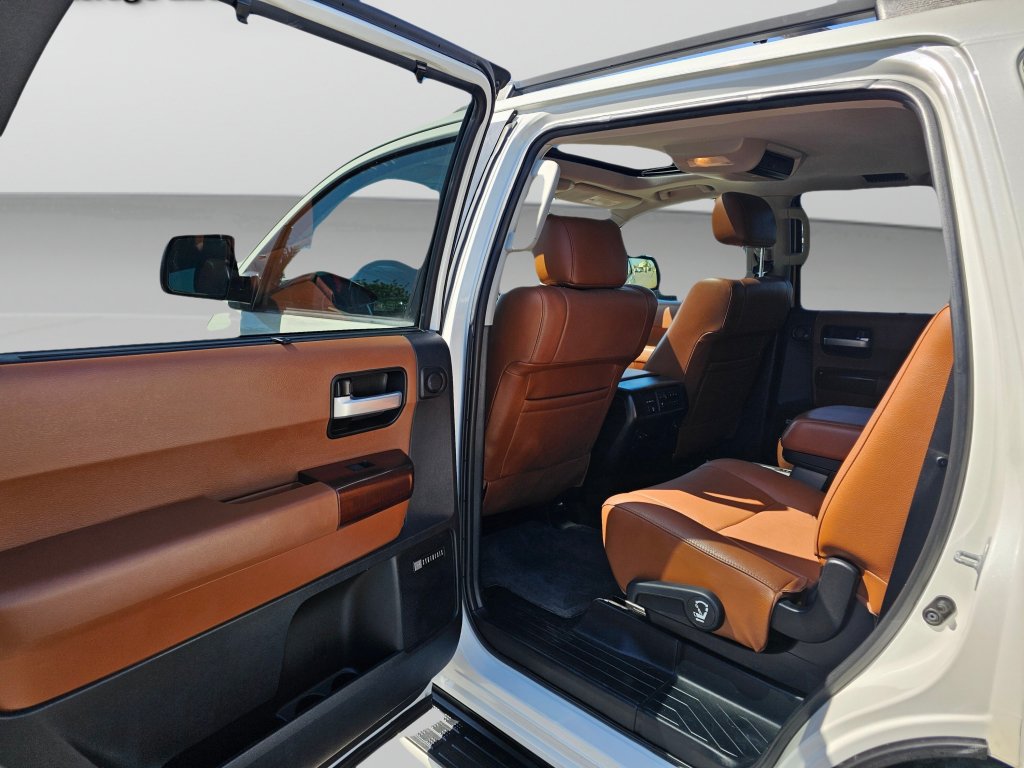 Used 2016 Toyota Sequoia Platinum AWD/4WD image 23