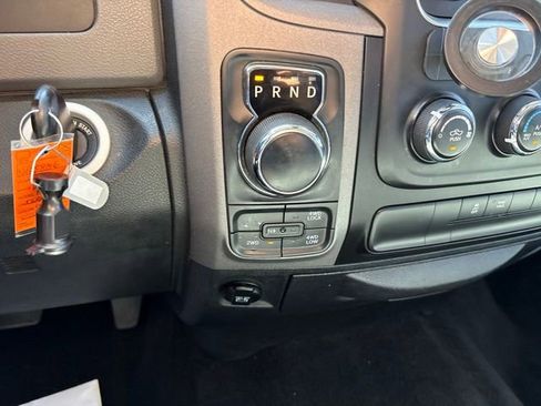 Used 2016 RAM 1500 Express w/ Popular Equipment Group AWD/4WD image 27