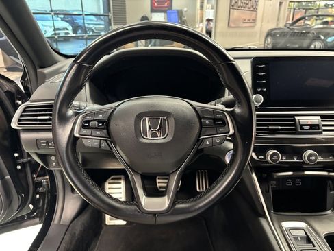 Used 2022 Honda Accord Sport image 12
